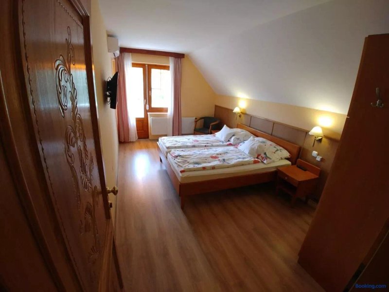Zold sziget Apartmanhaz
