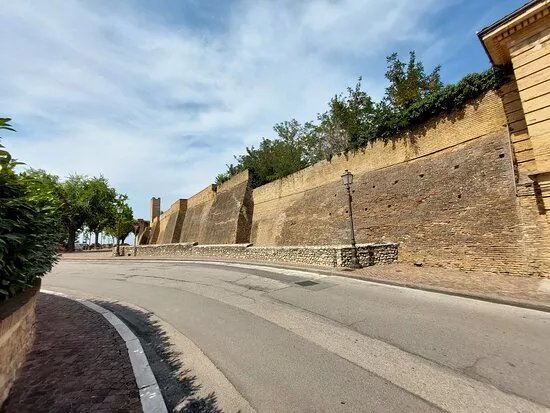 Mura Medievali Torri Montanare