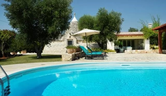Exceptional 3 Bed Trulli with Pool, Puglia, Italy