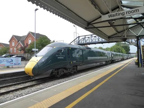 Evesham Railway Station