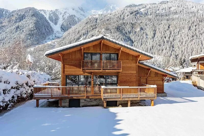Chalet du Gouter -  8 guests , 4 bedrooms, garden, parking