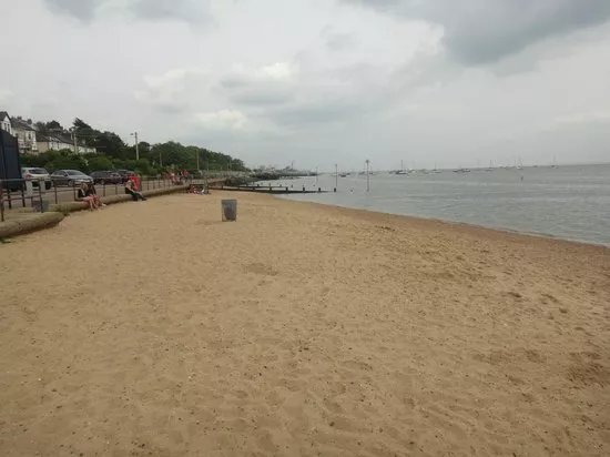 Bell Wharf Beach