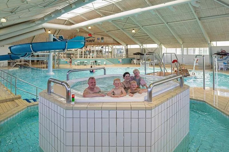 8 person holiday home on a holiday park in Løkken
