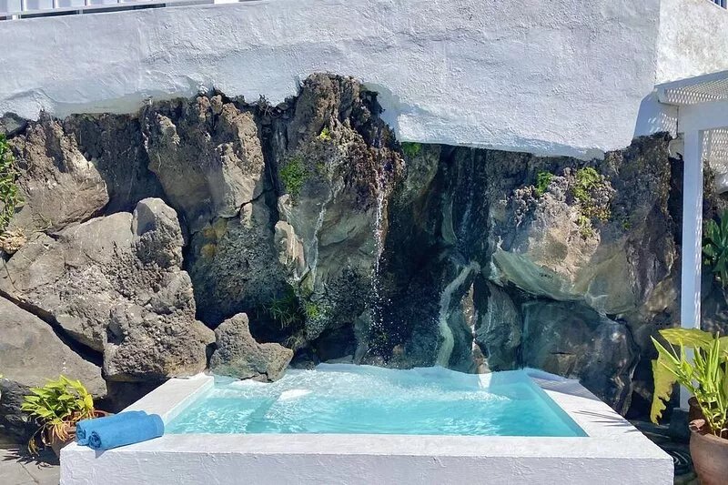 Casa Fontana, Small Pool with Waterfall Facing the Ocean.