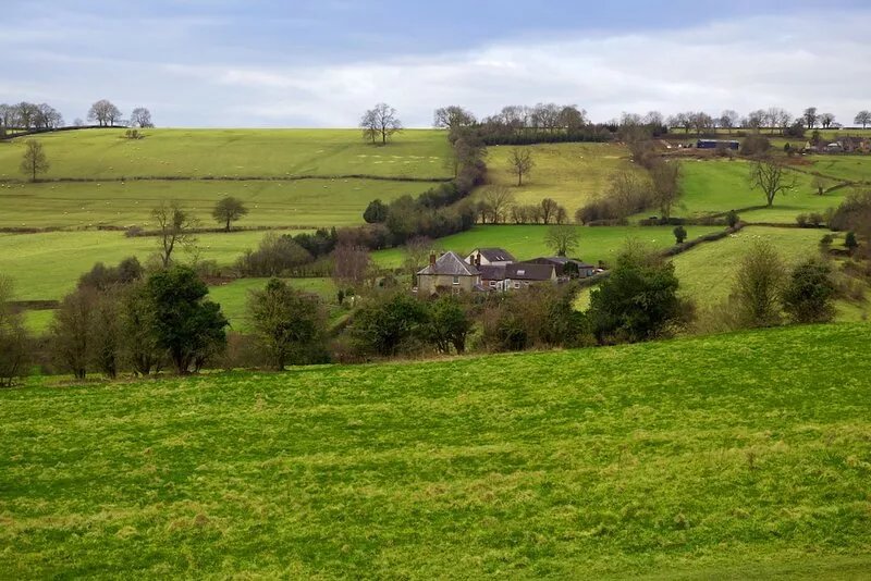 Extensive 6 Bedroom Holiday Home with Stunning Views of the Mayfield Valley