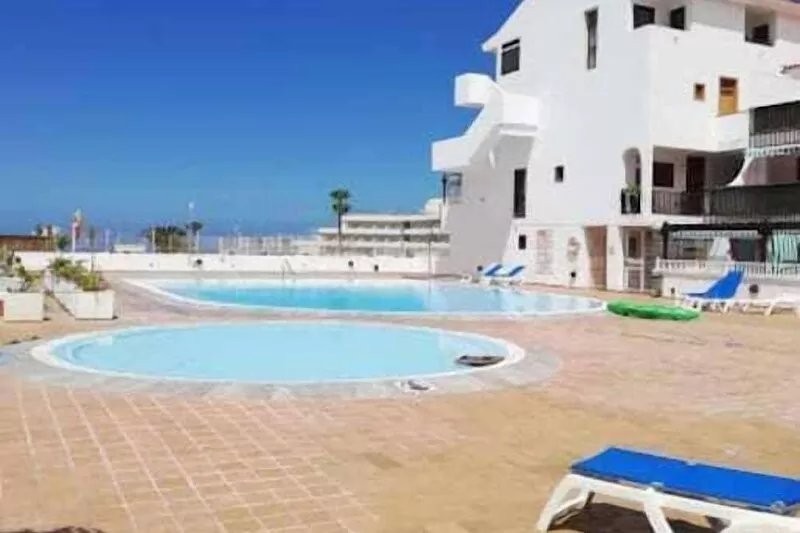Ocean view apartment in Park Royal I