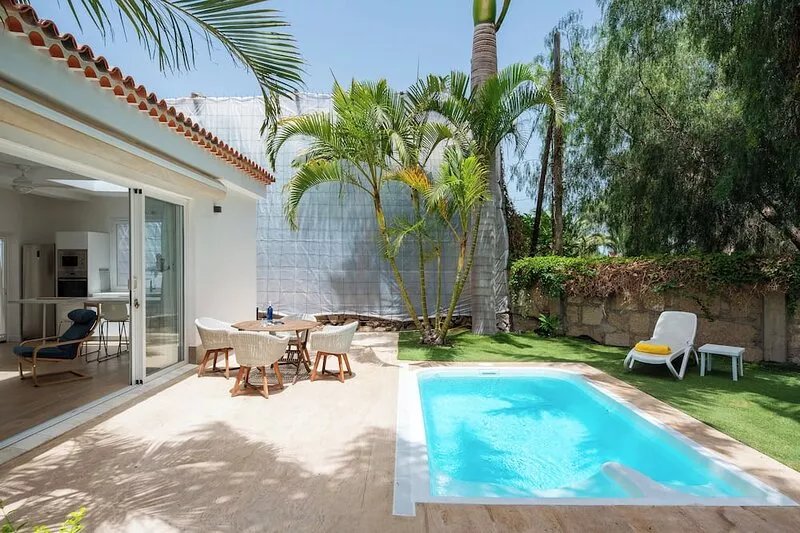 Relax Private villa with Heated pool, 3 bedrooms