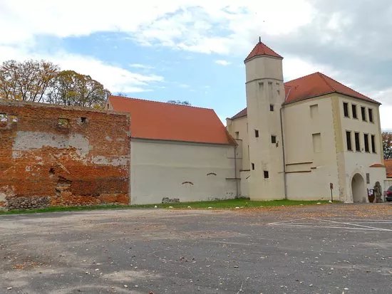 Centrum Artystyczno – Kulturalne “Zamek”