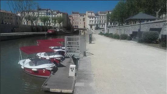 Les Petits Bateaux du Canal