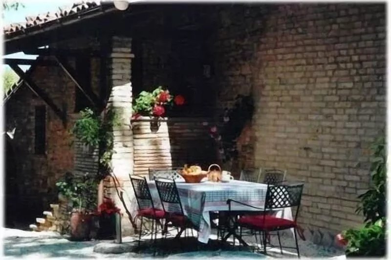 Beautiful self-catering flat for rent in the country