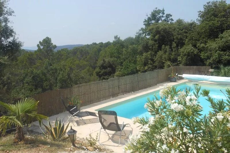 Lou Farniente, gite with swimming pool near village air-conditioning 4 * comfort