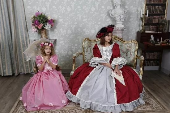 Costumes et chateaux