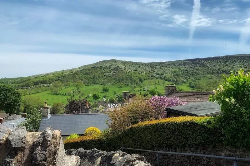 17th Century Stone, Traditional, Cosy, Country Cottage with Original Features