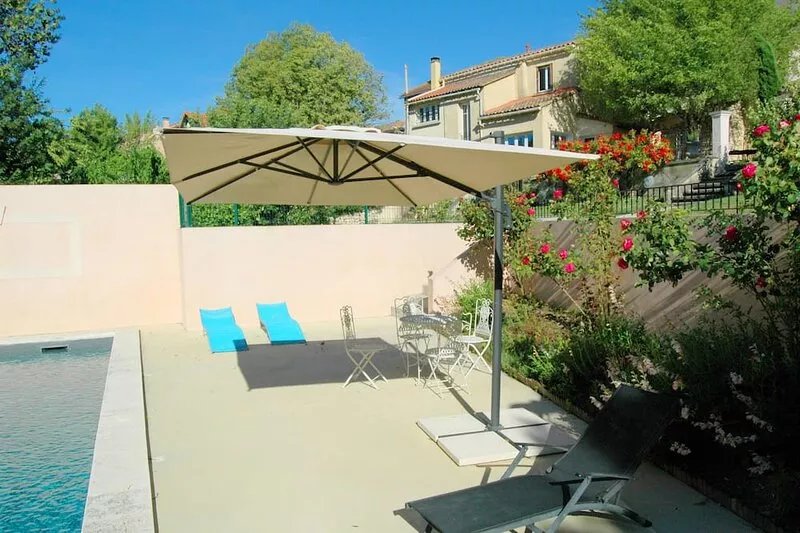 Large charming cottage in Carpentras (prox. Ventoux Provence), calm of the