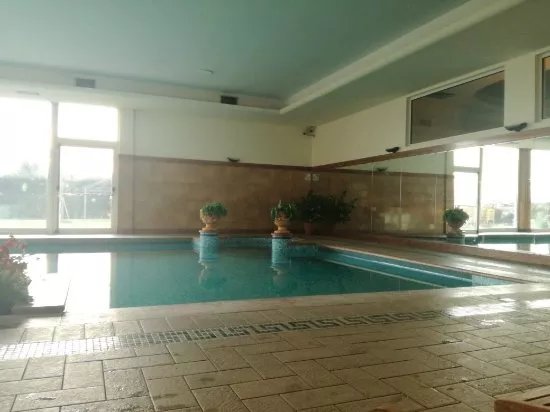 Kosmic - Therme Romane
