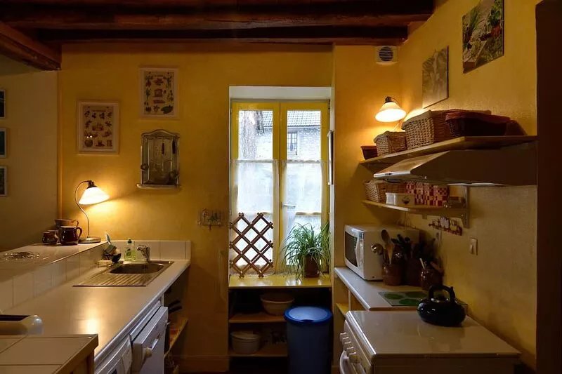 Ciezalel's gardens: a traditional farm in Morvan, animals are welcome