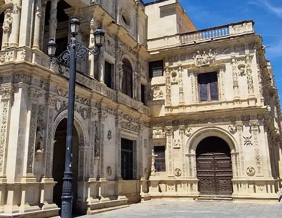 Cruz Del Arquillo De Seville