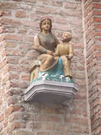 Mariabeeld de goede moeder