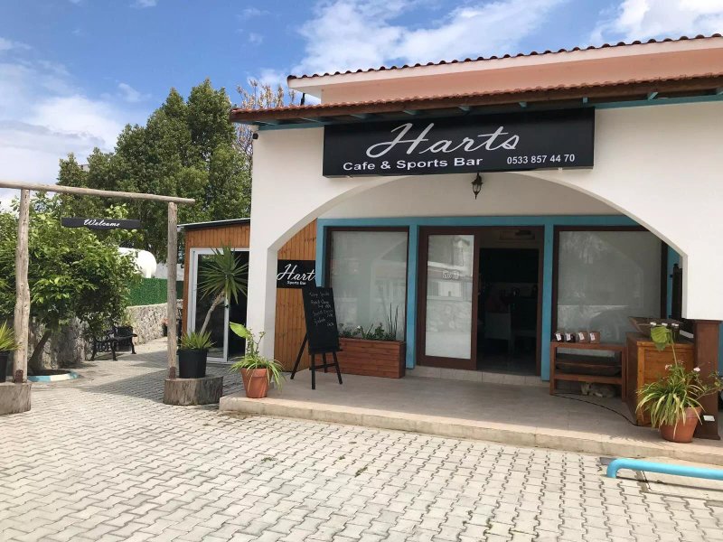 Harts Cafe & Sports Bar