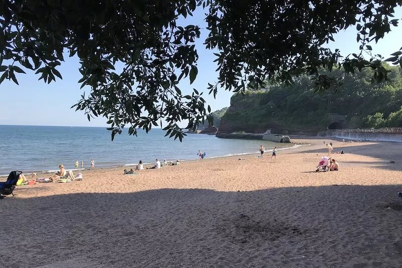 Mead Flat in the Heart of Dawlish with Great Sea Views 150m from the Beach