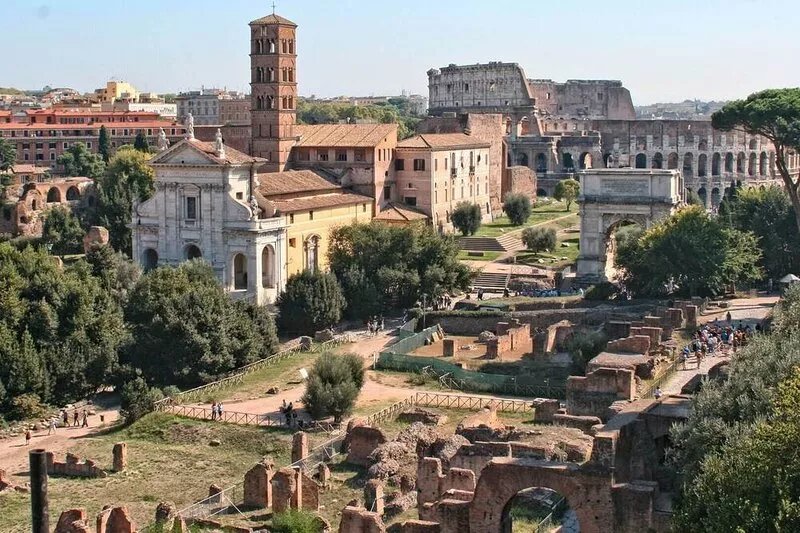 Panoramic Castle Apt Trastevere 10min to S Peter Historic Center Free parking