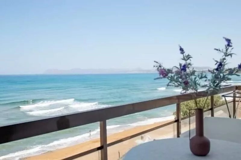 Beachfront Studio with big balcony and view of the Mediterranean sea.