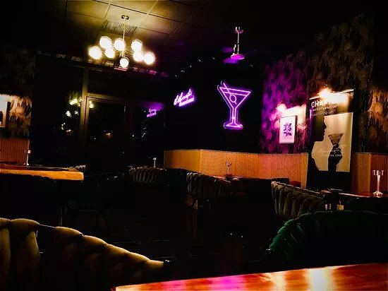 El Alquimista Cocktail Lounge