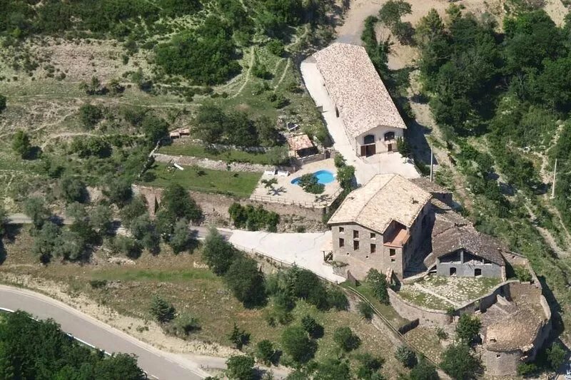 Outdoor pool. Indoor pool. Barbecue, 14/16 people. Wifi