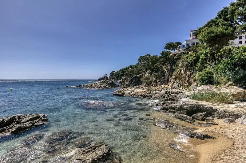 Apartment "Loft Calella de Palafrugell" at the Beach