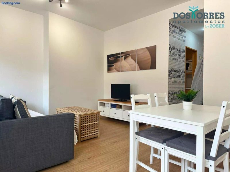 Apartamentos Dos Torres - Pilar Suites.