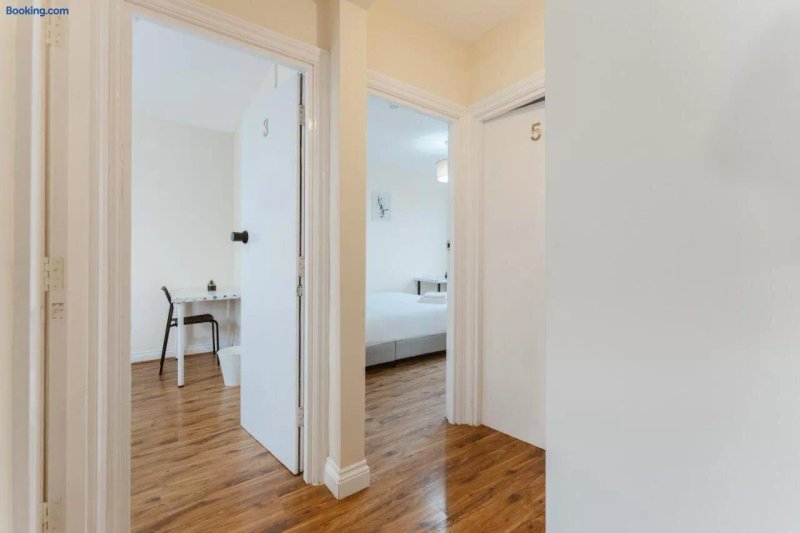 Mile End Rooms
