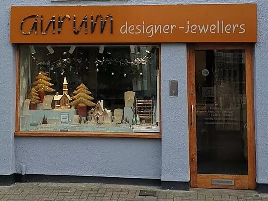 Aurum designer-jewellers