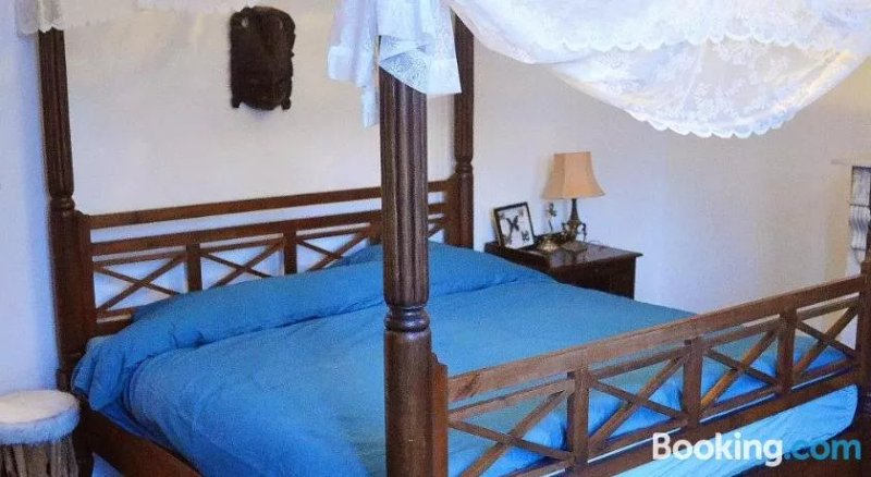 Zanzibar Bedroom