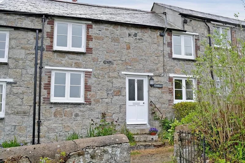 2 bedroom accommodation in Charlestown, St Austell