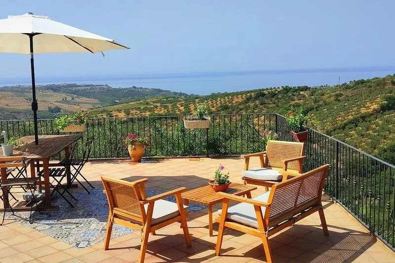 sea view villa immersed in olive grove