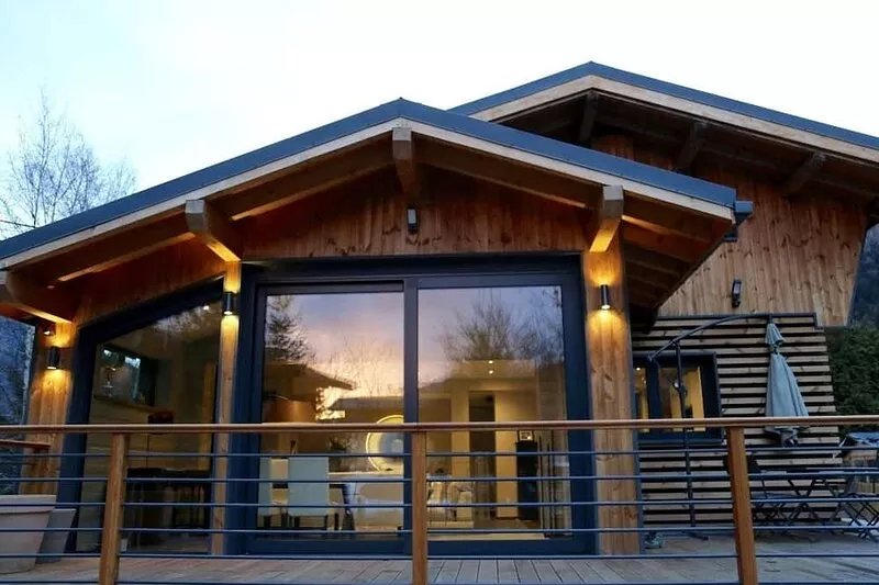 3 bedroom contemporary chalet, close to centre of Chamonix