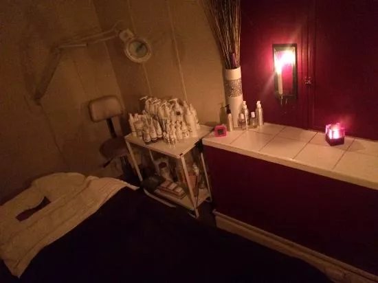 Floatarium Day Spa