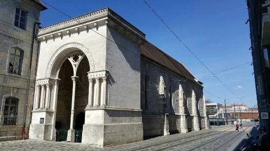 Temple et galerie du Saint-Esprit