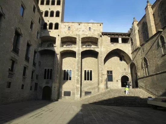Free and Fun Barcelona Tours