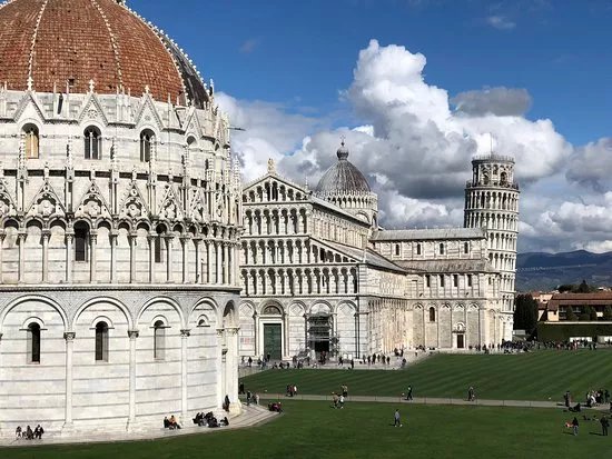 Camminamento in Quota Sulle Mura di Pisa