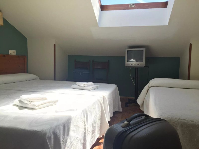 Hotel Hermanos Pilar