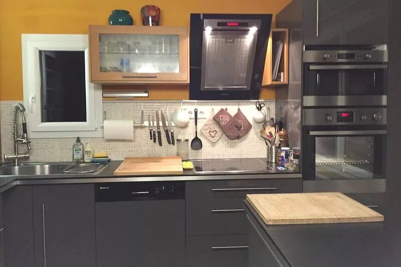 APARTMENT AT THE FOOT OF THE ARCS PARADISKY RESORT