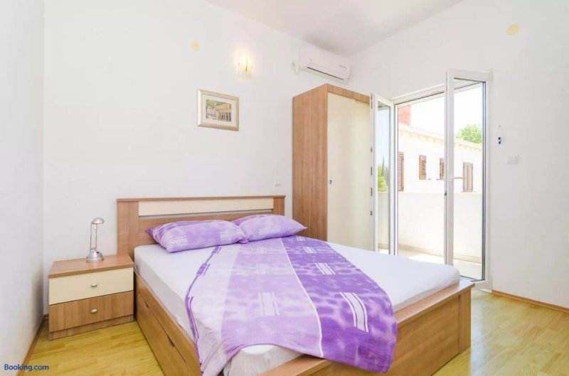Apartments & Rooms Barisic