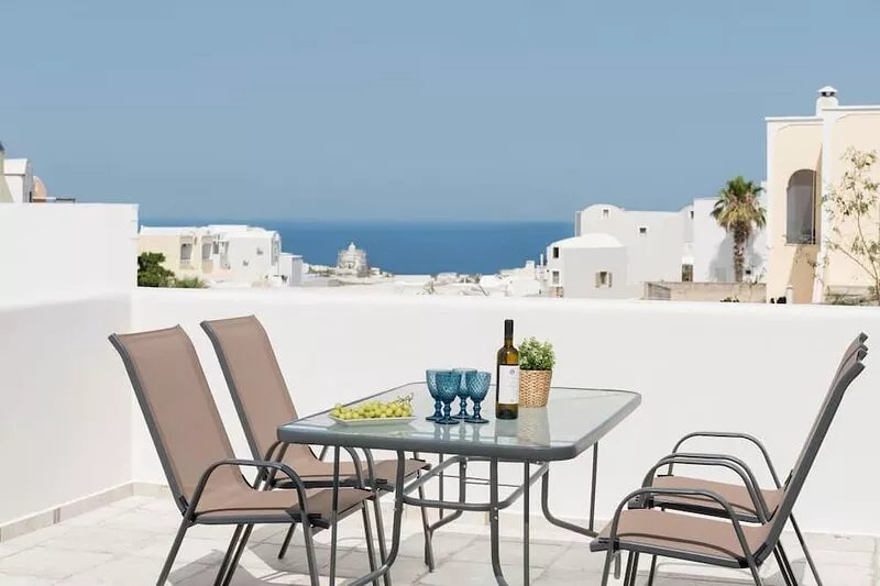 Elia Residences 2 bedrooms luxury apartment near town