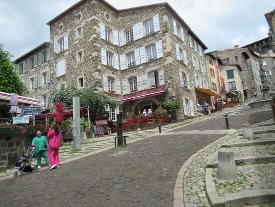 Place Des Tables