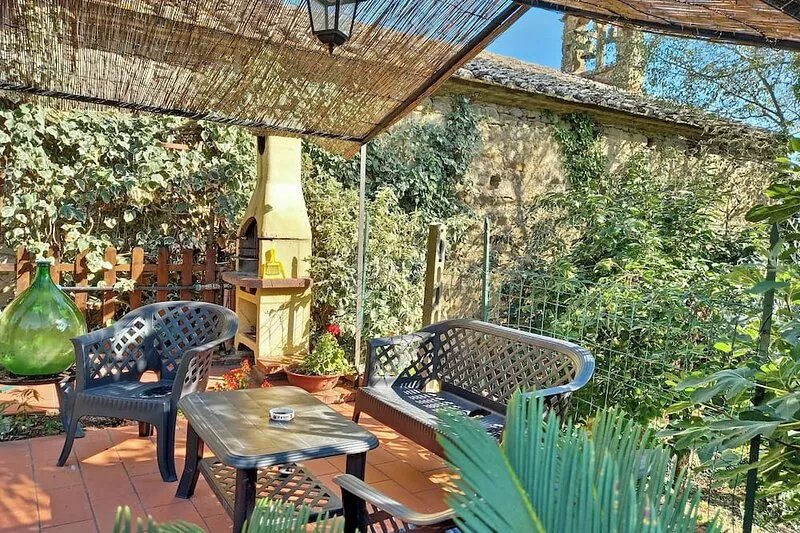 Rustic Farmhouse for 8+2 person with Private Swimming Pool