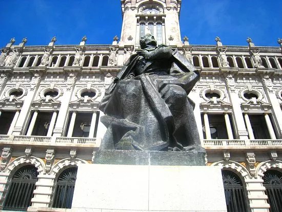 Monumento Almeida Garrett