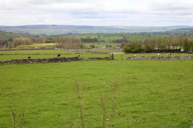 NUMBER 4, family friendly, character holiday cottage in Biggin