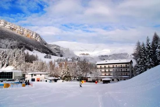 Hotel Bucaneve