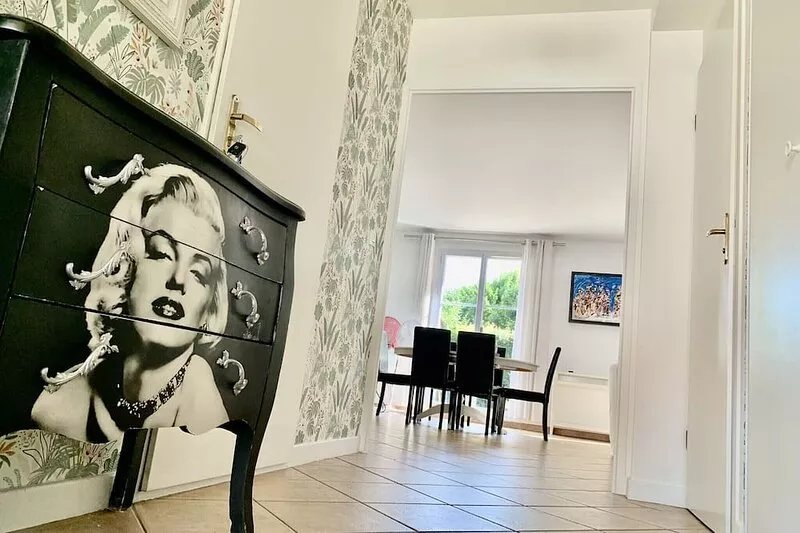 Disney private Villa, 4 bdrm, 3 bath, 10 pax WIFI, garden.